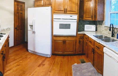Butler House | NEW Listing! LAKEFRONT COZY with fire pit and dock! NEW internet