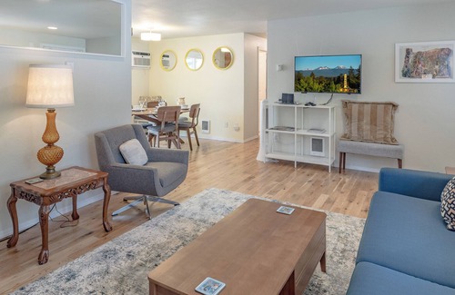 Larkspur House | New Listing! Lovely Bend home in central location ~ Fireplace
