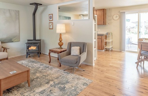 Larkspur House | New Listing! Lovely Bend home in central location ~ Fireplace