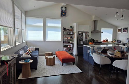 Arapahoe Ridge House | New Listing-Modern 4-bedroom house with Solar, AC and Steam Shower in Boulder,