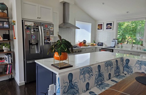 Arapahoe Ridge House | New Listing-Modern 4-bedroom house with Solar, AC and Steam Shower in Boulder,