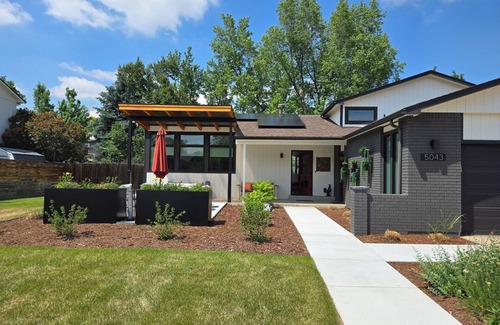 Arapahoe Ridge House | New Listing-Modern 4-bedroom house with Solar, AC and Steam Shower in Boulder,