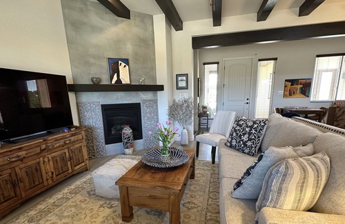 Santa Fe House | NEW LISTING: Modern Adobe styled sanctuary 10 minutes from downtown Santa Fe