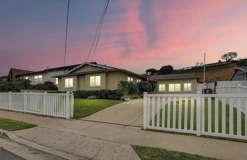 Lemon Grove House | NEW listing! Modern Getaway with Private Backyard