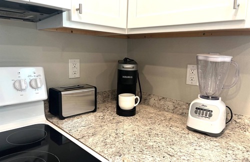 Fulton Cottage | New Listing! Oasis Bungalow