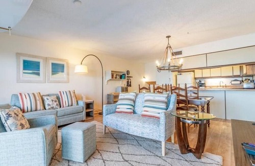 St. Augustine Condo | NEW LISTING - Oceanfront Condo ~ Excellent Location