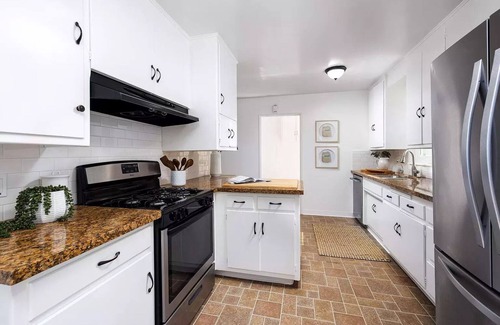 West Mesa House | *NEW LISTING* Ocean front beach house close beach access
