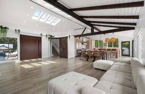 Pacific Palisades House | New Listing! Palisades Paradise by Colby & Conrad!