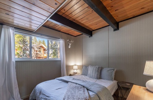 Talmont House | New listing! Pet friendly - Private beach
