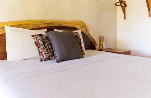 Mario Villanueva Madrid Apartment | New Listing! PRIVATE HUT @Bacalar 7 Colors Lagoon