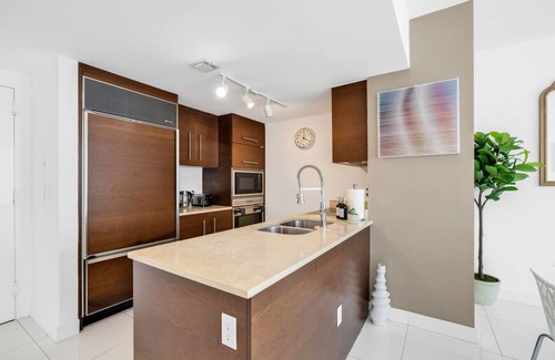 Downtown Miami Condo | New Listing Promo! W Hotel 2BR View & Pool & Spa