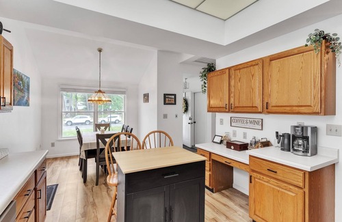 Geyser Crest House | NEW LISTING! Quaint Hideaway: Close to SPAC & Ballston Spa by RedAwning