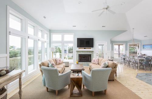 Duck House | New Listing Semi Ocean Front with Pool & Hot Tub