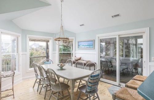 Duck House | New Listing Semi Ocean Front with Pool & Hot Tub