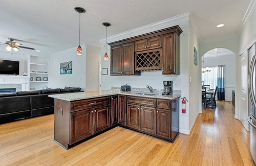 Willoughby Spit House | New listing! Sleeps 10, short walk to the beach!