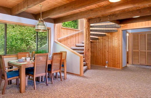 Lakeside House | *New Listing* Spacious Lakefront Chalet W/ Dock, Gas Grill, Pet Friendly, boat access only