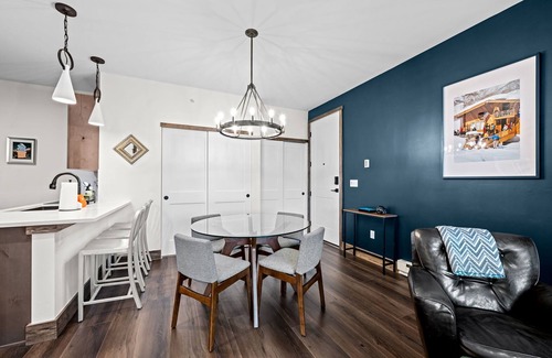 Fraser Condo | New Listing! Stylish Après-Ski Stay | Walk to Shuttle + Hot Tub