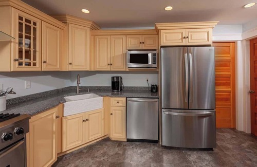 York Harbor House | New Listing! The Long Sands Retreat - Ocean Views!