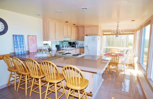 Florence House | New Listing! The perfect beachfront getaway, Stunning sunsets, Direct beach access