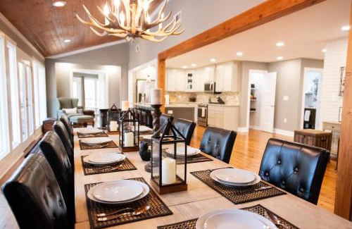 Dahlonega House | New Listing! Three Chimney Lodge - 4 Bed, Hot Tub