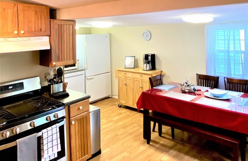 Saratoga Springs House | New Listing & Updates! Fully Remodeled Lake Home at Gorgeous Saratoga Lake!