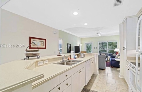 North Forest Beach Condo | New Listing 2BR/2BA/Walk-In Shower/Sofa Bed/Sleeps 7/WiFi/Porch/Pool/Hot Tub