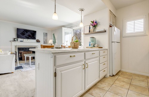 Norwich Condo | NEW LISTING! Villa Spa Blu (1-Bedroom Condo) with Pool