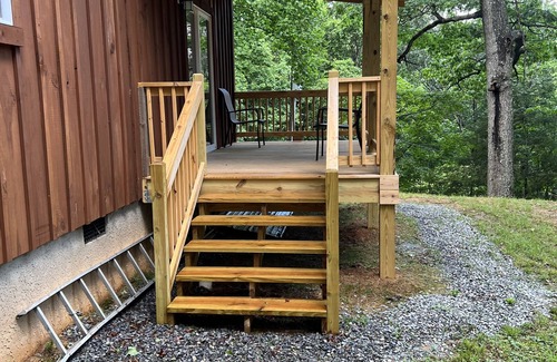 Waynesville Cabin | New listingnSecluded NEW Cabin close to Waynesville & Lake Junaluska