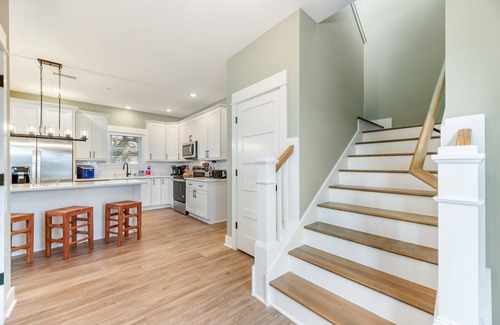 Corolla Light Condo | NEW! LIVIN A DREAM - STEPS FROM THE BEACH! PRIVATE HOT TUB!