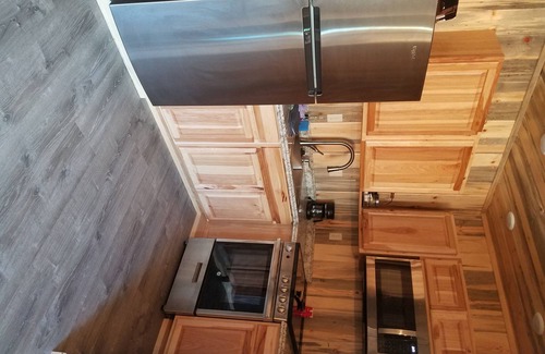 Gardiner Cabin | New log cabin, steps away from Yellowstone