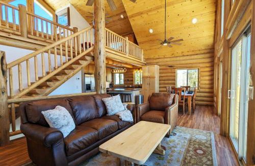 Winter Park Highlands House | New Log Home, Hot Tub For 8, Views!