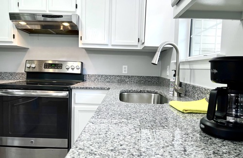 West Ashley House | New! Lovely House 3BR in Charleston