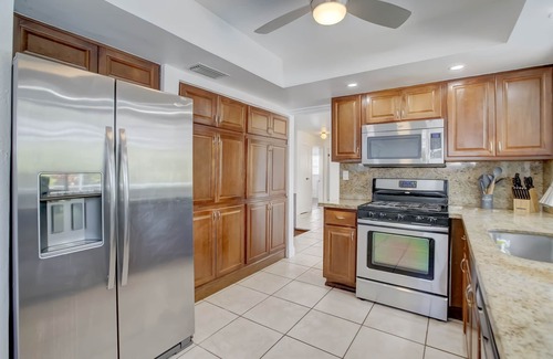 Sunrise Villa | New! Lush Villa w/Pool and King Bed Sleeps 10.