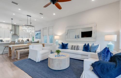 Treetop House | New Lux Downtime Seacrest Pet Friendly Pool Beach Access Bikes