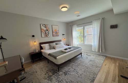 Communipaw House | NEW Luxe 3BR Rooftop Retreat Min to NYC/Manhattan and EWR aiport/Metlife