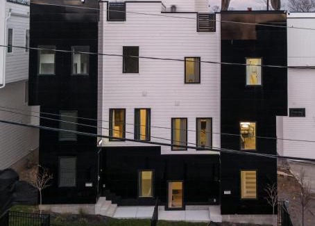Katie Hill Neighborhood House | NEW Luxe Skyline Views - 20' Heated Rooftop Pool