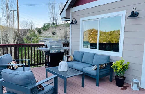 Lake Arrowhead House | NEW & Luxurious House, hot tub & amazing views