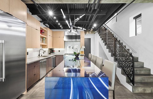 Eastside House | NEW Luxury Concrete Home: Minutes from the Beach