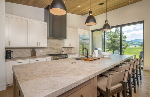 Big Sky House | NEW! Luxury Home - Private hot tub, amazing views, excellent location!