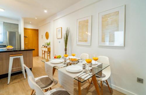 Ensanche Centro Apartment | New luxury house in the center! Nuevo Piso de lujo en el centro.