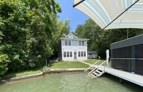 Lauderdale Lakes House | NEW-Luxury Lake House on Green Lake with Walk in Pier and an Amazing Swim area!!