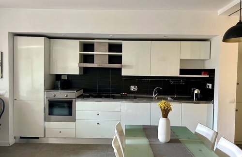 Tor di Quinto Apartment | New Luxury Loft-The Green Window