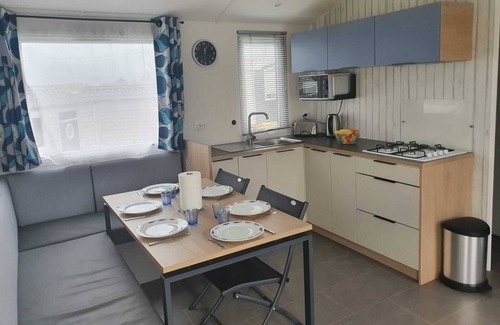 Lion-sur-Mer House | NEW LUXURY MOBIL HOME, 3 BEDROOMS
