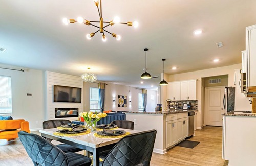 Southeast Raleigh House | NEW!Luxury Raleigh Entire 4bd HOME, Baby & pet Friendly, 15min to DT, EV charger