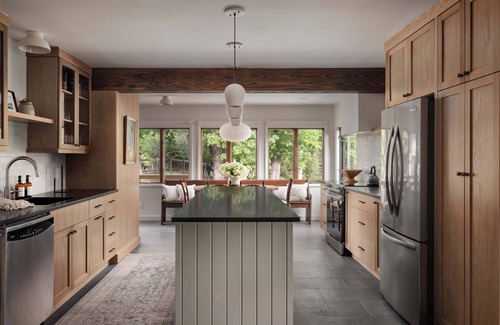 Fishers Hill Cabin | New: Luxury Retreat w/Hot Tub, Grill, Fire Pit, & More on Shenandoah River