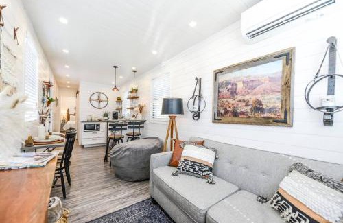 Waco House | New Luxury Shipping Container
