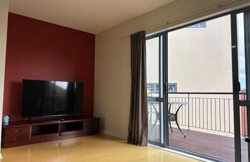 Auckland House | New Lynn Tidy House