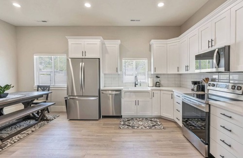Lehi House | New! Main Street Retreat | BBQ | Pac-Man