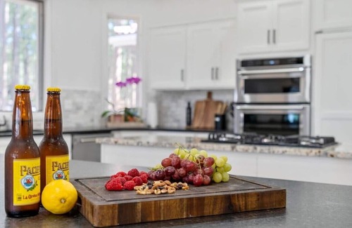 Woodmoor House | New! Mansion Retreat! Sleeps 20 + Games + Dogs OK