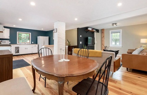 Meredith Cottage | NEW! Meredith Town & Trail Cottage - walkable to water/downtown, dogs ok!